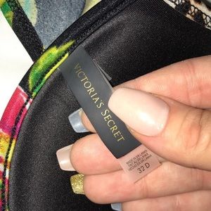 Vs 32d padded swim top